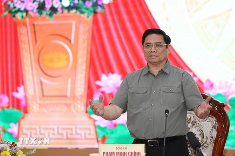 Thủ tướng Phạm Minh Chính kết luận buổi làm việc với lãnh đạo chủ chốt tỉnh Sóc Trăng. (Ảnh: Dương Giang/TTXVN)