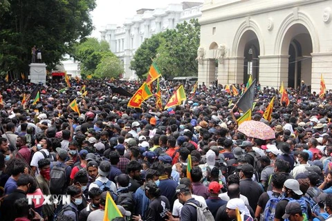 Người biểu tình tại Sri Lanka. (Ảnh: AFP/TTXVN)