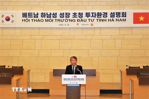 Đại sứ Việt Nam tại Hàn Quốc Nguyễn Vũ Tùng phát biểu tại Hội thảo. (Ảnh: Khánh Vân/TTXVN)