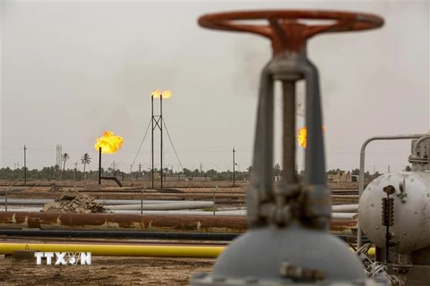 Cơ sở khai thác khí đốt tự nhiên ở Basra, Iraq. (Ảnh minh họa: AFP/TTXVN)
