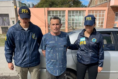 Carmine Alfonso Maiorano bị bắt giữ. (Nguồn: Reuters)