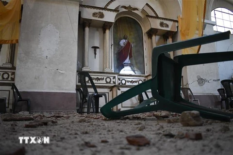 Một nhà thờ bị hư hại sau một trận động đất tại Amatitlan, Guatemala, ngày 16/2/2022. (Ảnh: AFP/ TTXVN)