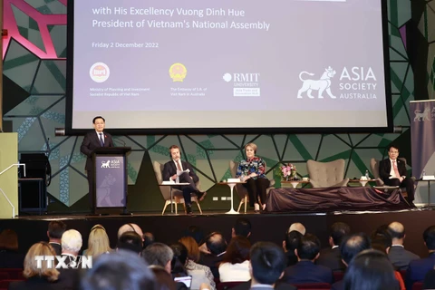 Chủ tịch Quốc hội Vương Đình Huệ phát biểu tại Đại học RMIT, Australia (Ảnh: Doãn Tấn/TTXVN)