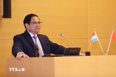 Thủ tướng Phạm Minh Chính phát biểu tại Diễn đàn doanh nghiệp Việt Nam-Luxembourg. (Ảnh: Dương Giang/TTXVN)
