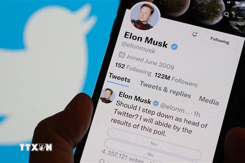 Trang mạng xã hội Twitter của tỷ phú Elon Musk. (Ảnh: AFP/ TTXVN)