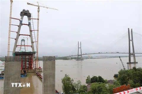 Cầu Mỹ Thuận 2 đang trong quá trình thi công. (Ảnh: Dương Giang/TTXVN)