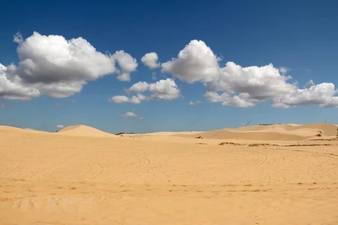 [Video] Đồi cát Bình Thuận - điểm đến "thay đổi cuộc sống của bạn"