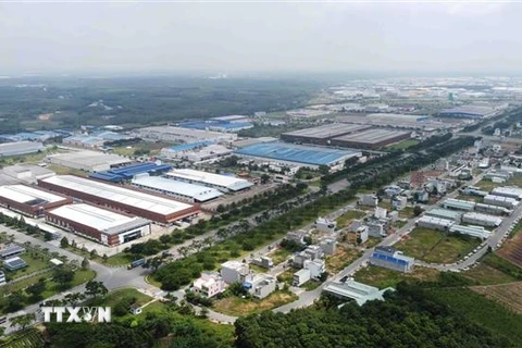 Một góc Khu công nghiệp Việt Nam-Singapore (VSIP) mở rộng ở thị xã Tân Uyên, tỉnh Bình Dương. (Ảnh: Vũ Sinh/TTXVN)