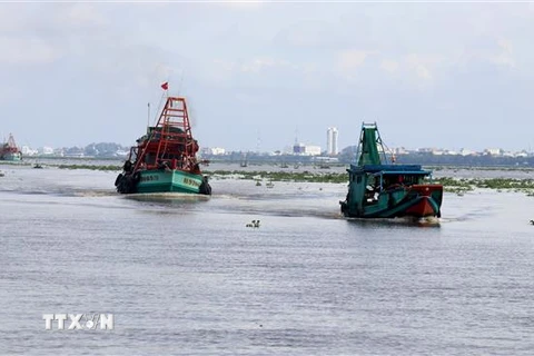 Tàu cá trên vùng biển Rạch Giá. Kiên Giang. (Ảnh: Lê Huy Hải/TTXVN)