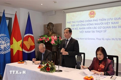 Phó Thủ tướng Chính phủ Trần Lưu Quang phát biểu tại trụ sở Phái đoàn thường trực Việt Nam tại Geneva. (Ảnh: Tố Uyên/TTXVN)