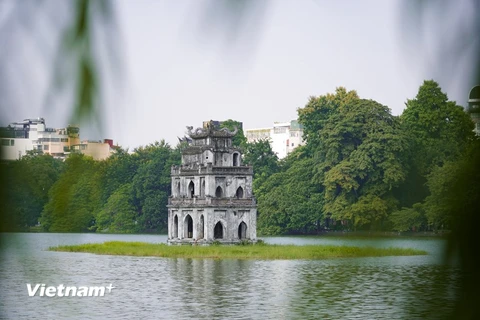 Hồ Gươm - danh lam thắng cảnh nổi tiếng của Hà Nội-Việt Nam. (Ảnh: Minh Hiếu/Vietnam+)