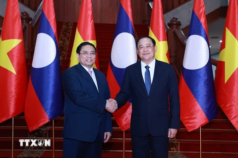 Thủ tướng Phạm Minh Chính hội kiến Thủ tướng Lào Sonexay Siphandone. 