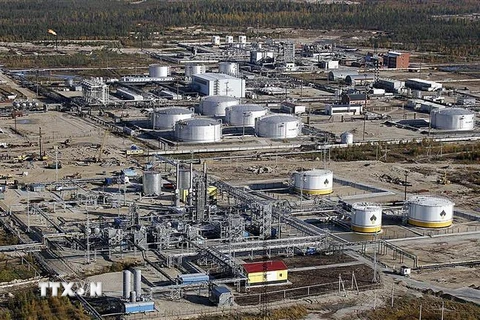 Nhà máy lọc dầu Rosneft ở thị trấn Gubkinsky, Tây Siberia, Nga. Ảnh: AFP/TTXVN