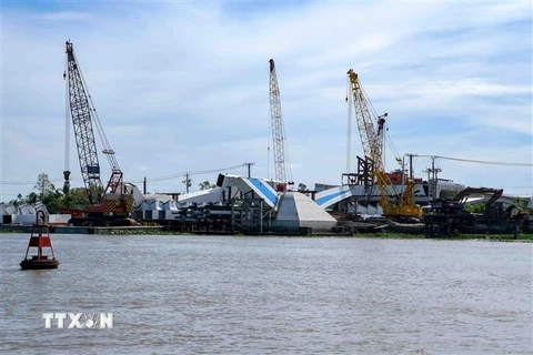 Gói thầu xây dựng cầu Trần Hoàng Na bắc qua sông Cần Thơ trị giá 791 tỷ đồng, dự kiến hoàn thành tháng 7/2023. (Ảnh: Thanh Liêm/TTXVN)