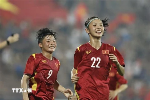 Cầu thủ Lê Thị Trang (số 22) ghi bàn thắng nâng tỷ số lên 3-1 cho U20 Nữ Việt Nam ở phút 64. (Ảnh: Minh Quyết/TTXVN)