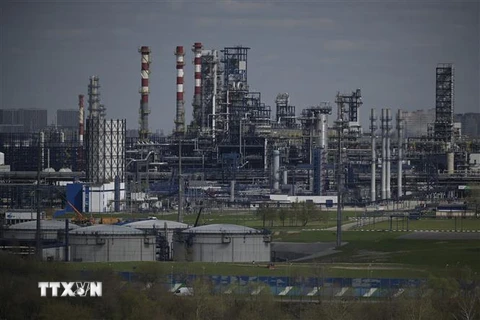 Cơ sở lọc dầu của Tập đoàn Gazprom ở ngoại ô Moskva, Nga. (Ảnh: AFP/TTXVN)