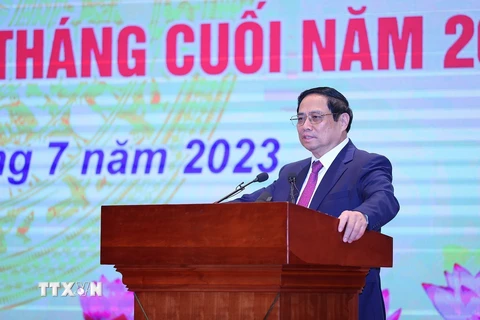Thủ tướng Phạm Minh Chính phát biểu chỉ đạo hội nghị triển khai nhiệm vụ ngân hàng 6 tháng cuối năm 2023. (Ảnh: Dương Giang/TTXVN)