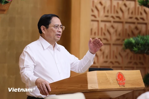 Thủ tướng Phạm Minh Chính chủ trì Phiên họp Chính phủ chuyên đề về xây dựng pháp luật tháng 7. (Ảnh: Dương Giang/TTXVN)