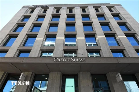 Một tòa nhà của Credit Suisse tại Geneva, Thụy Sĩ, ngày 4/4/2023. (Ảnh: THX/ TTXVN)