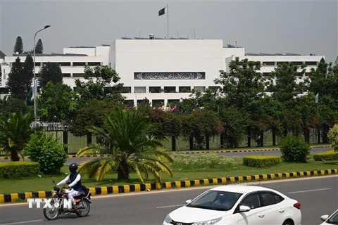 Tòa nhà Quốc hội Pakistan tại Islamabad ngày 9/8/2023. (Ảnh: AFP/TTXVN)
