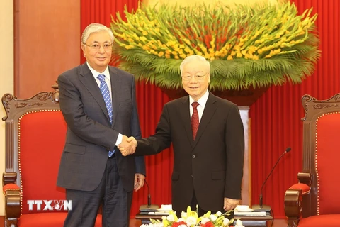 Tổng Bí thư Nguyễn Phú Trọng tiếp Tổng thống Kazakhstan Kassym-Jomart Tokayev. 