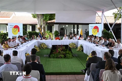 Quang cảnh vòng đàm phán hòa bình thứ 4 giữa đại diện Chính phủ Colombia và lực lượng vũ trang Quân đội Giải phóng Quốc gia (ELN) ở Caracas, Venezuela, ngày 14/8/2023. (Ảnh: AFP/TTXVN)