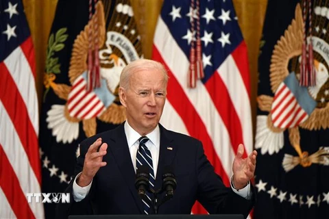 Tổng thống Mỹ Joe Biden phát biểu tại cuộc họp báo ở Nhà Trắng. (Ảnh: AFP/TTXVN)