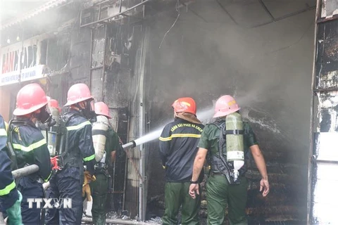 Ngày 7/11, trên địa bàn Hà Nội xảy ra 3 vụ cháy tại các quận, huyện. (Ảnh minh họa: Sỹ Thắng/TTXVN)