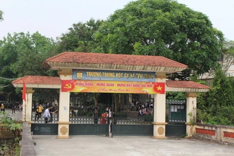 Trường THCS Tân Minh, huyện Thường Tín, nơi xảy ra vụ xô xát giữa các em nữ học sinh chiều 10/11. (Nguồn: Kinh tế và Đô thị)