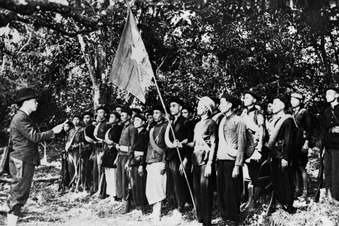 Ngày 22/12/1944, Ðội Việt Nam Tuyên truyền Giải phóng Quân - tiền thân của Quân đội Nhân dân Việt Nam ngày nay - ra đời. (Ảnh: TTXVN)