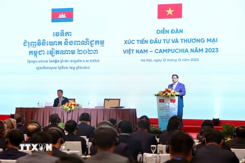 Thủ tướng Phạm Minh Chính phát biểu tại Diễn đàn. (Ảnh: An Đăng/TTXVN)