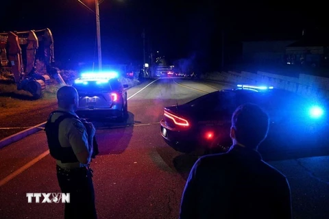 Cảnh sát phong tỏa tuyến đường sau một vụ xả súng tại Mỹ. (Ảnh minh họa: Reuters/TTXVN)