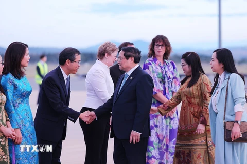 Thủ tướng Phạm Minh Chính bắt đầu thăm chính thức Australia