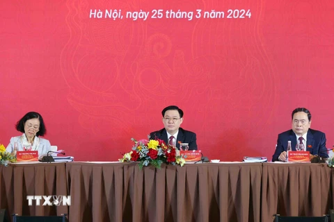 Chủ tịch Quốc hội Vương Đình Huệ tham dự hội nghị. (Ảnh: Phạm Kiên/TTXVN)