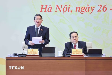 Phó Chủ tịch Quốc hội Nguyễn Đức Hải điều hành phiên thảo luận dự án Luật Công nghiệp Quốc phòng, An ninh và Động viên Công nghiệp. (Ảnh: Minh Đức/TTXVN)
