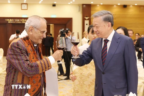 Chủ tịch nước Tô Lâm và Tổng thống Timor-Leste Jose Ramos-Horta tại tiệc chiêu đãi. (Ảnh: TTXVN)