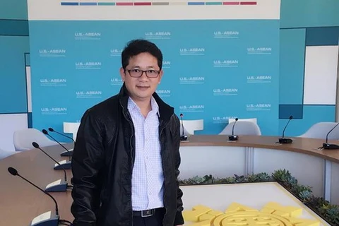 Anh Houmphaeng Vilayphone, Phó Ban Thời sự Đài Truyền hình Quốc gia Lào, cựu sinh viên Lào tại Việt Nam. (Ảnh: Nhân vật cung cấp)