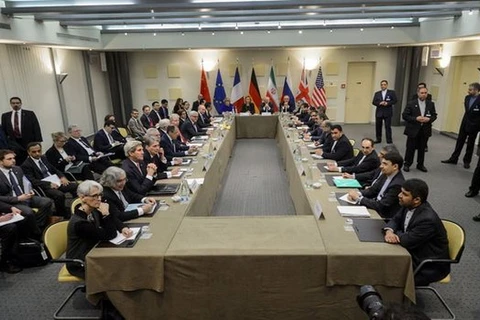 Ngoại trưởng Iran và nhóm P5+1 bắt đầu đàm phán hạt nhân