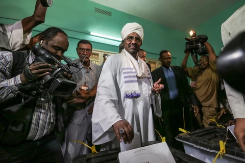 Sudan quyết định kéo dài thời gian tổng tuyển cử thêm 1 ngày