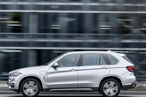 Lộ diện mẫu BMW X5 plug-in hybrid cho thị trường Trung Quốc
