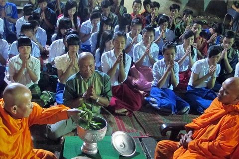 Nghi lễ cúng Trăng Ok Om Bok của đồng bào Khmer