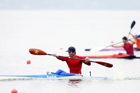 Canoeing Việt Nam quyết tâm giành vàng. (Ảnh: Quốc Khánh/TTXVN)