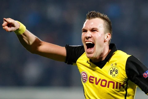 Kết quả Champions League: Dortmund, Arsenal giành vé đầy kịch tính