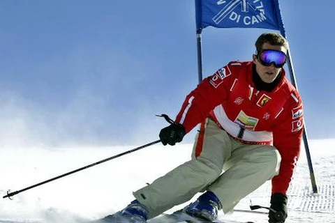 Huyền thoại Michael Schumacher vẫn "chưa hết nguy hiểm"