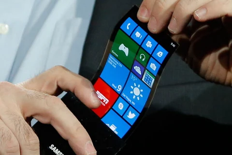 Samsung bí mật “khoe” màn hình uốn dẻo smartphone