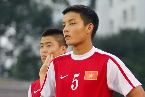 Hậu vệ SLNA bị loại khỏi U19 Việt Nam vì lối đá thô bạo