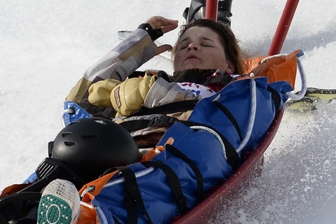 Sochi: Nữ vận động viên Mỹ nằm bất động sau tai nạn