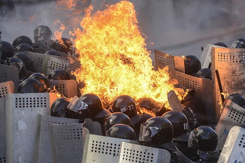 Chính phủ Ukraine buộc phải sơ tán do bạo lực leo thang