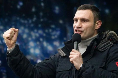 Ukraine: Võ sĩ Klitschko kêu gọi tổng động viên quân đội 