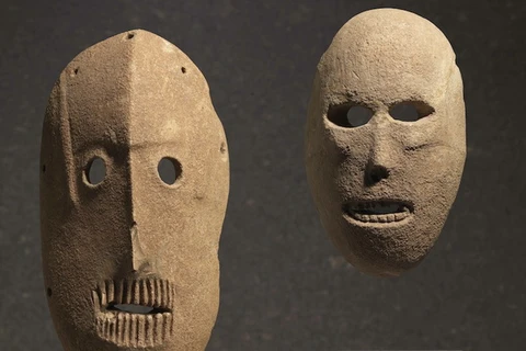 Trưng bày những chiếc mặt nạ cổ có niên đại 9.000 năm